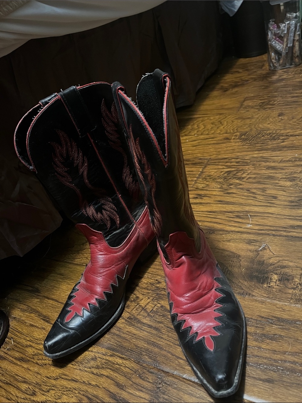 Vintage Harley-Davidson Black and Red Leather western style